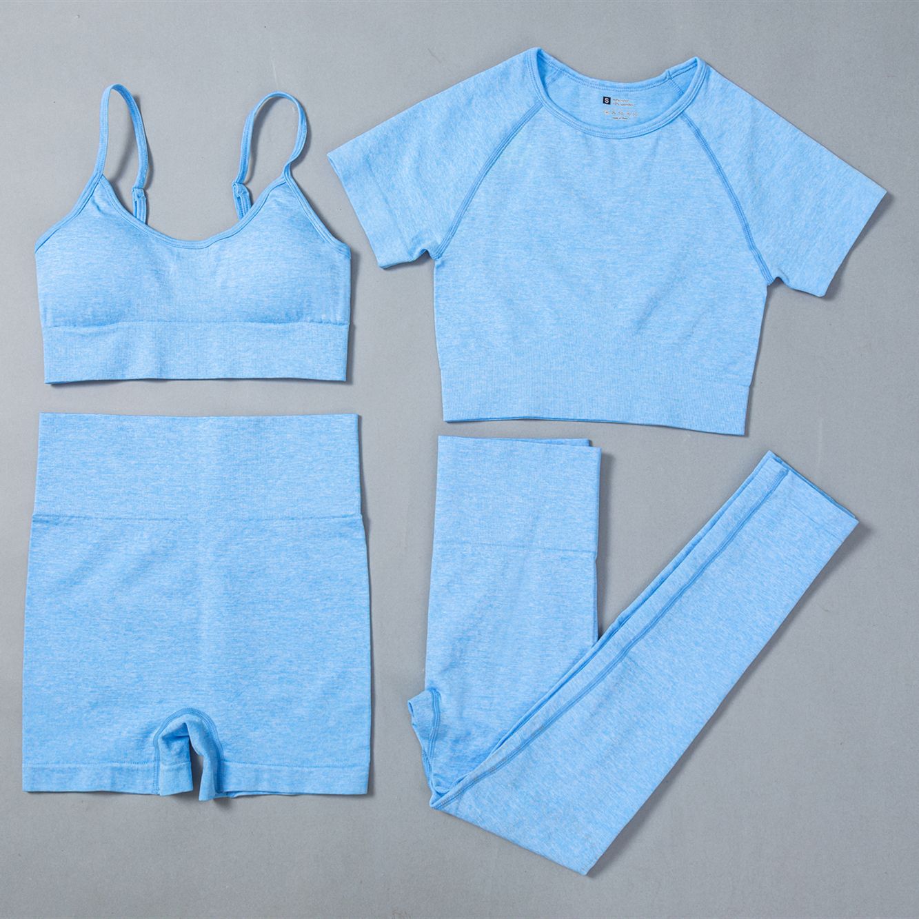Seamless Yoga Outfit Set | 4-Piece Ensemble for Effortless Practice