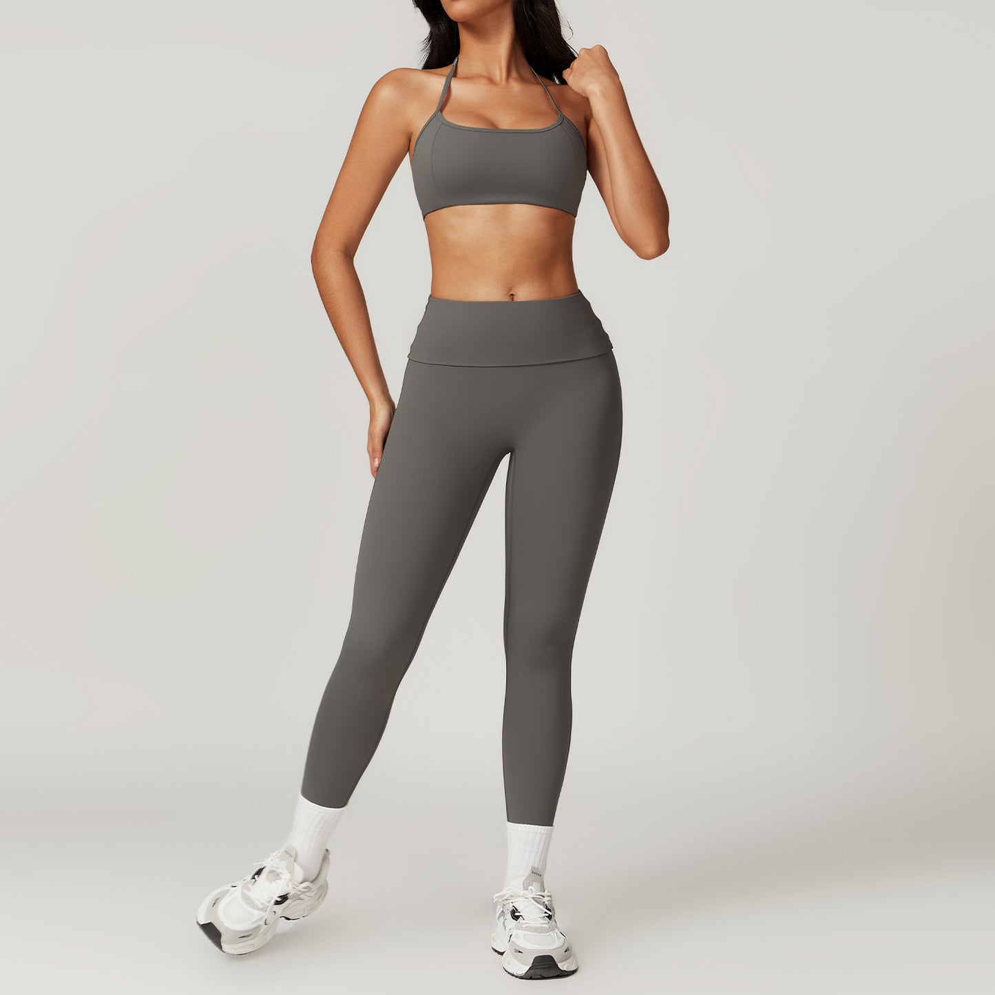 Discover the essence of comfort and style in our yoga wear photo series showcasing trendy sportswear combos FYSE1010