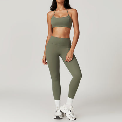 Discover the essence of comfort and style in our yoga wear photo series showcasing trendy sportswear combos FYSE1010