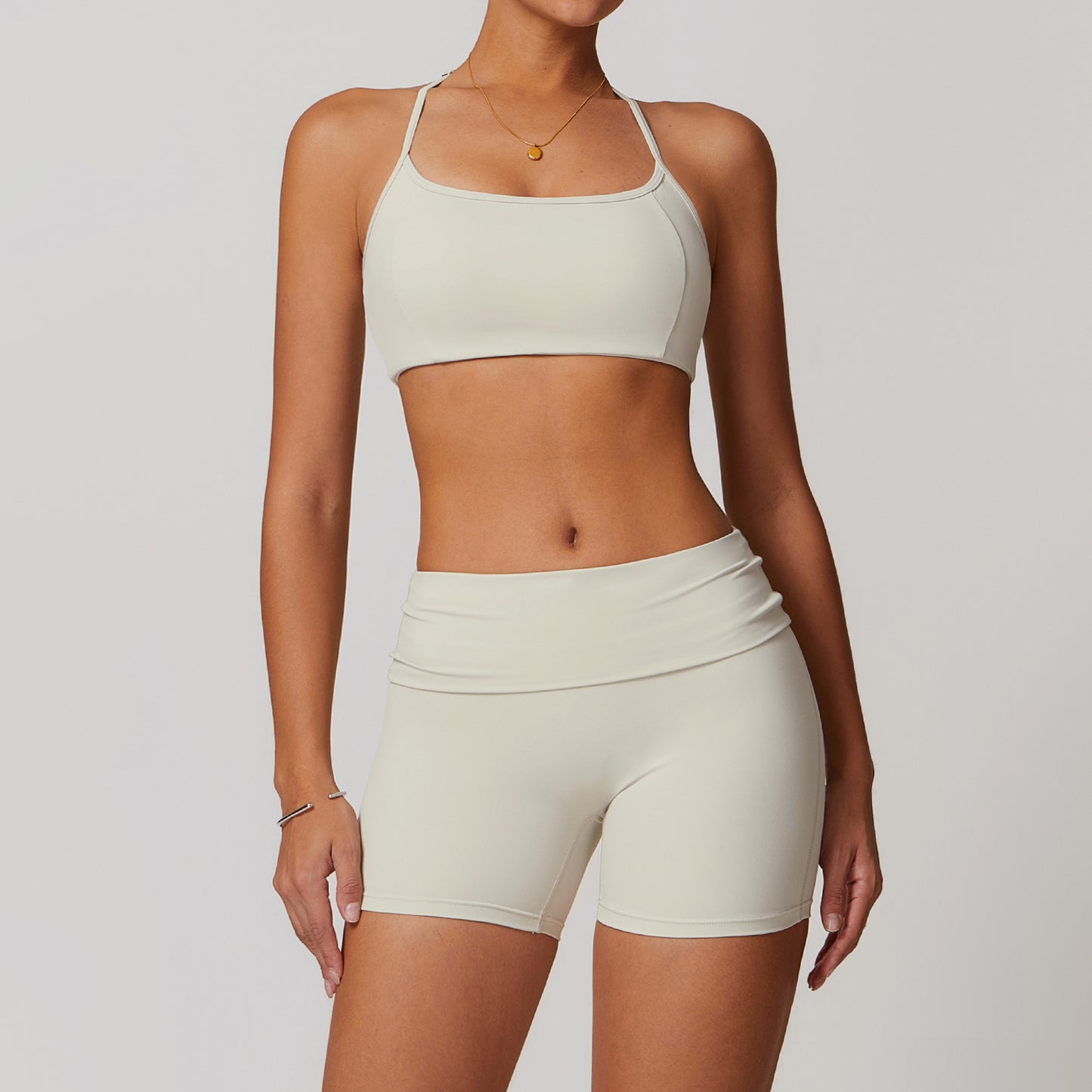 Discover the essence of comfort and style in our yoga wear photo series showcasing trendy sportswear combos FYSE1010