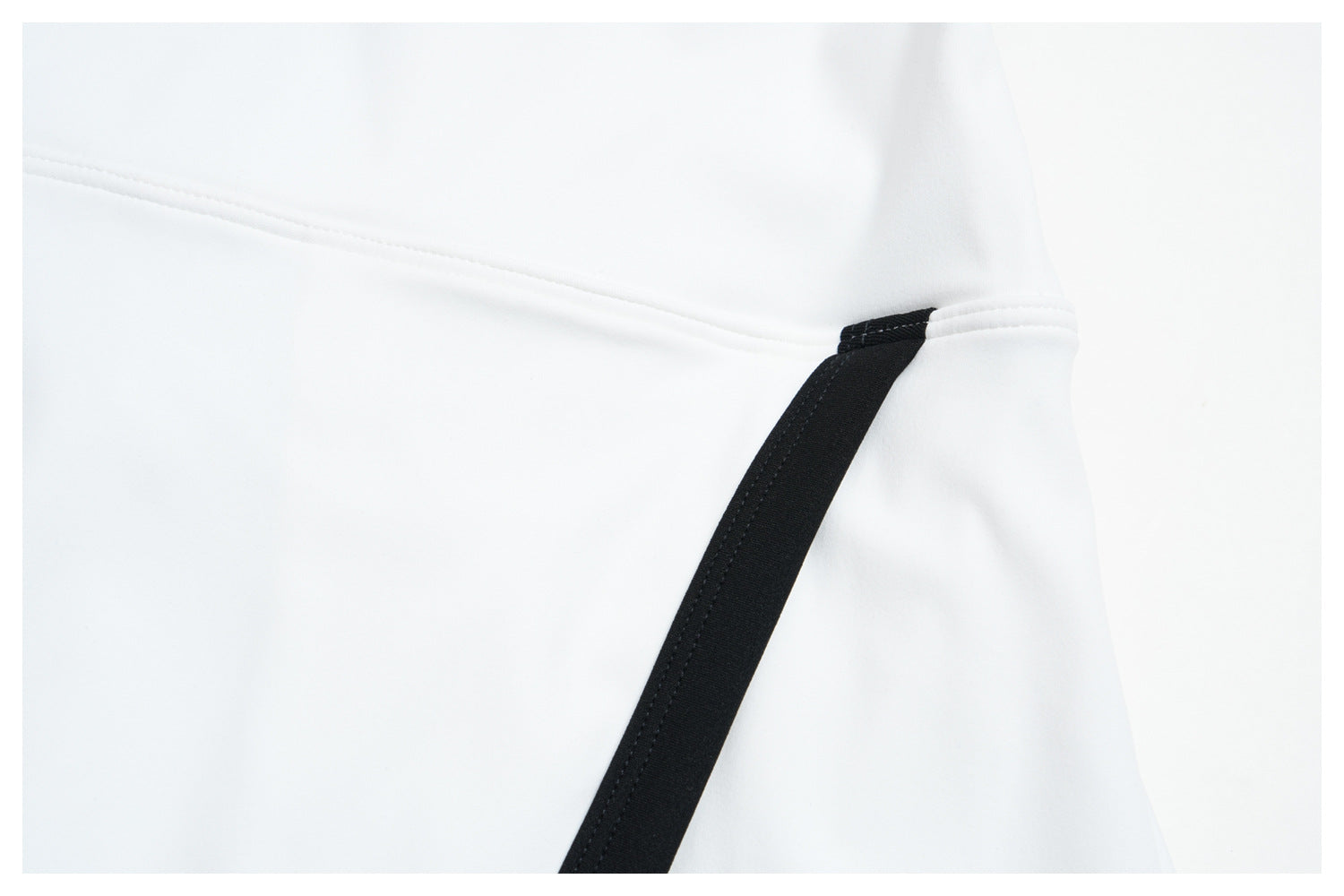Women’s Tennis Dress with Built-in Shorts & Bra Support – Black & White Contrast Trim Athletic Dress Quick-Dry Workout Dress for Tennis Golf Pickleball & Casual Wear