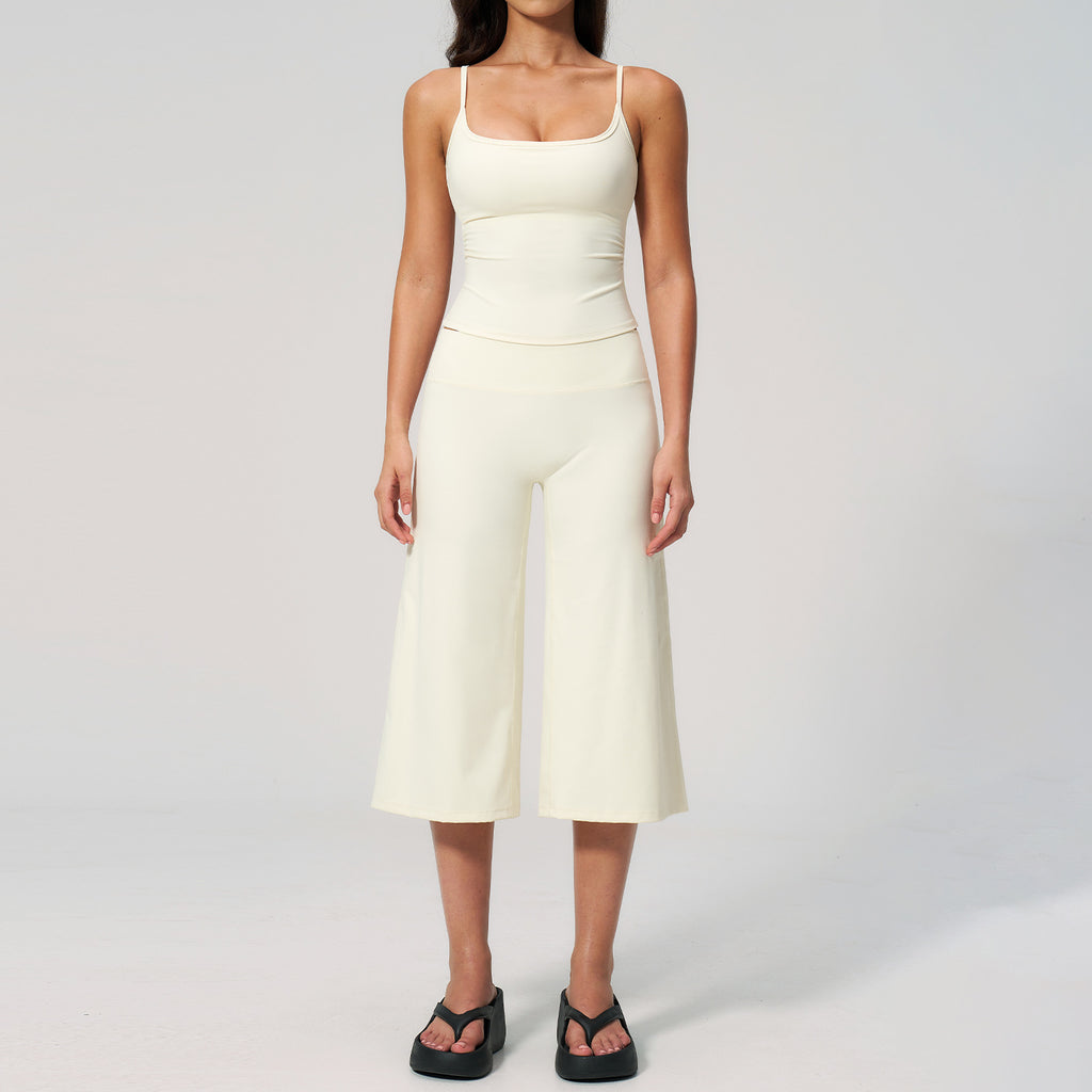 Women’s 2 Piece Workout Set Square Neck Built in Bra Tank Top and High Waist Wide Leg Capri Pants