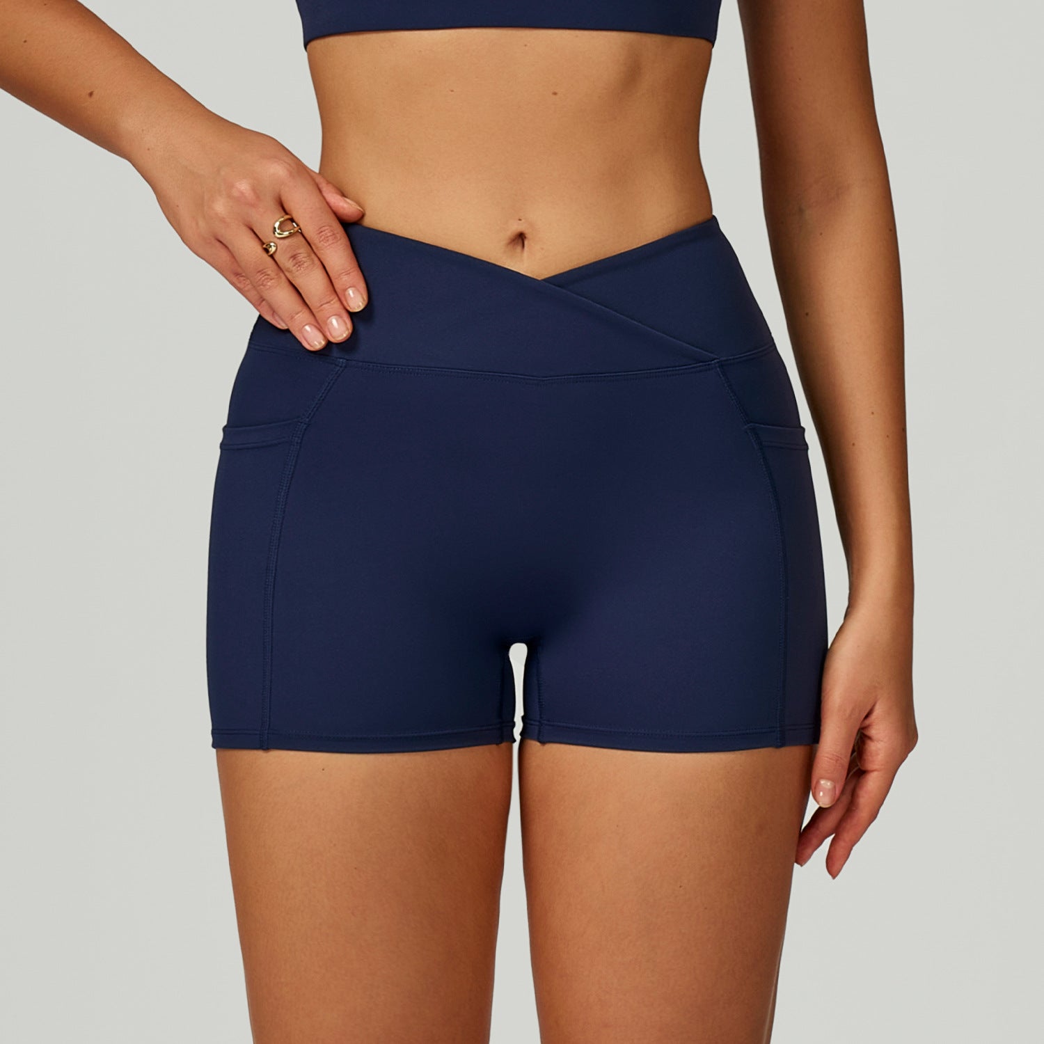 Women’s V Cross Waist Biker Shorts High Waist Yoga Shorts with Side Pockets